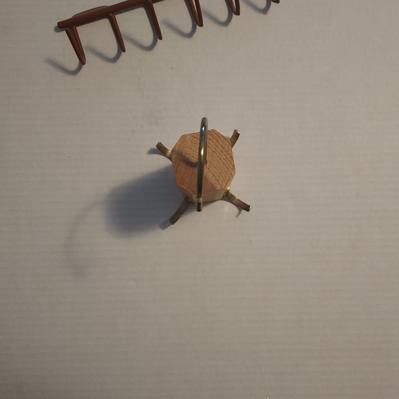 2 Tie Hangers - Picture 5 of 6